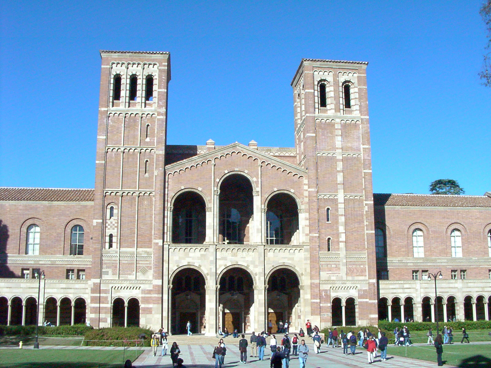 UCLA Photos / Royce Hall.JPG